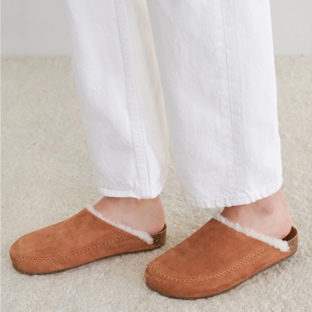 Jenni Kayne shearling lined suede mocs EUC